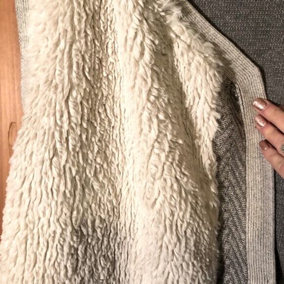 Dylan Faux Fur Sweater Vest Women’s XL Beige Cozy Boho Cottagecore Herringbone - Picture 6 of 6